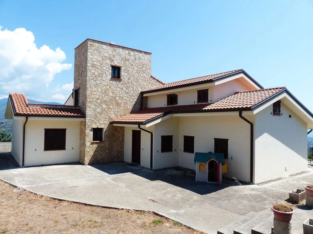 Corrugated Metal Roofing: An Expert Guide